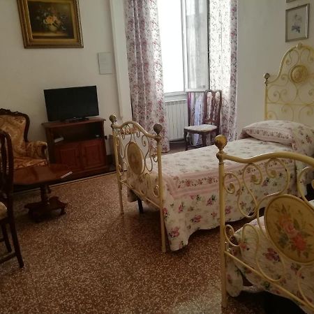 Tanina B & B Сассарі Екстер'єр фото