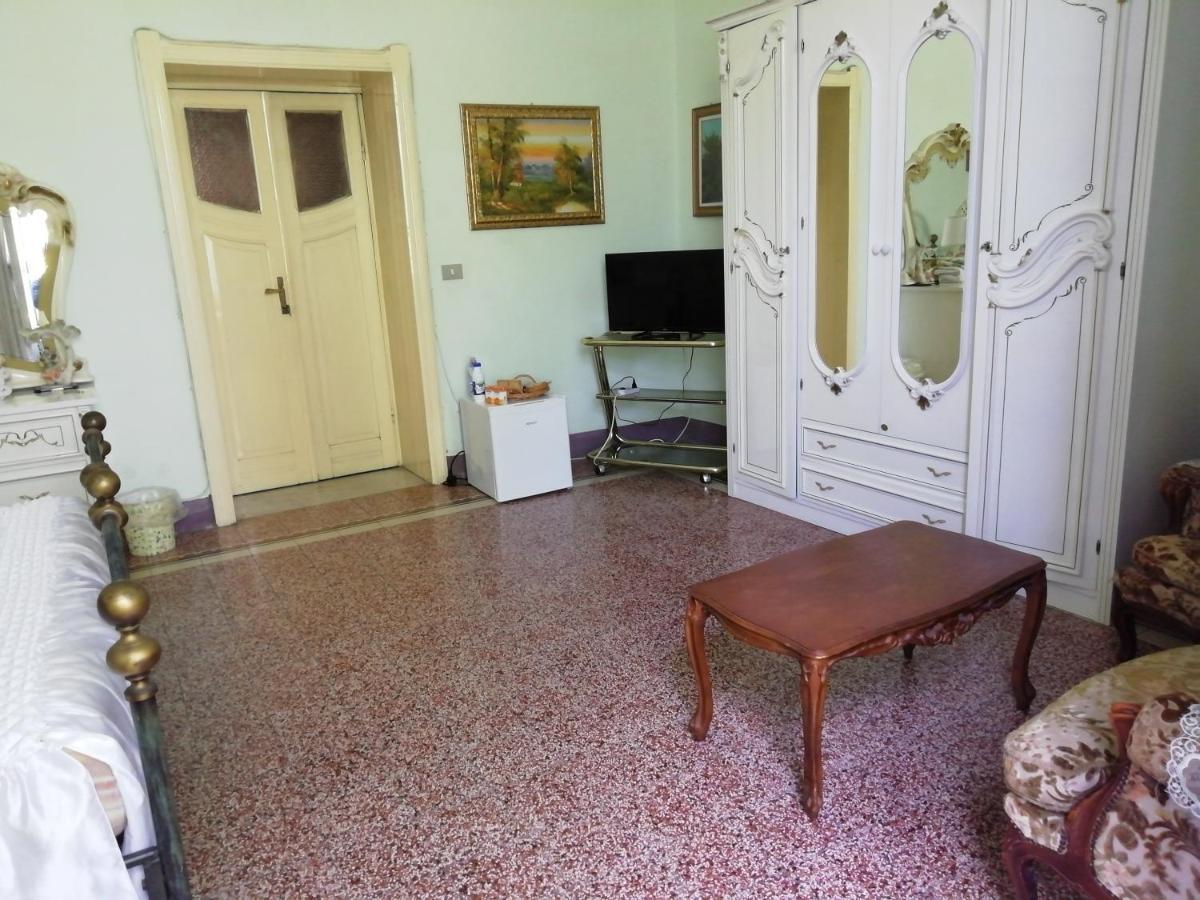 Tanina B & B Сассарі Екстер'єр фото